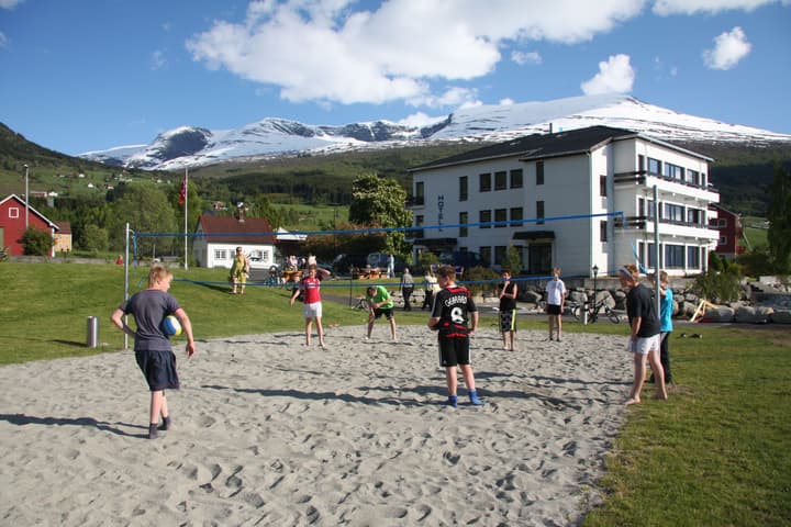 Innvik Fjordhotel - Misjonheimen