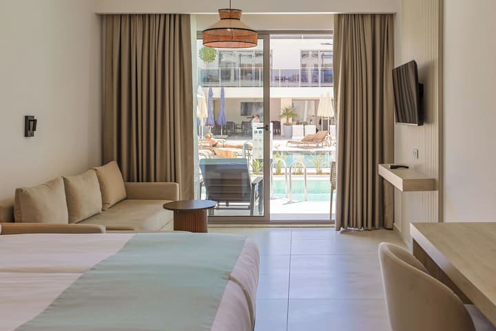 Victoria Princess Hotel