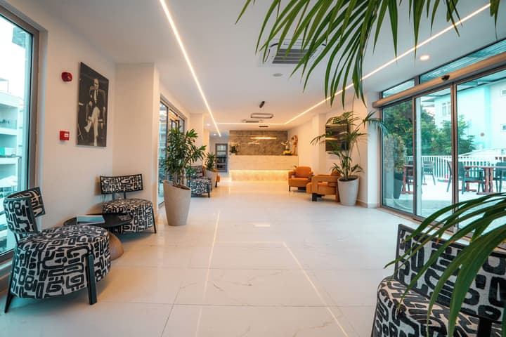 Victoria Princess Hotel