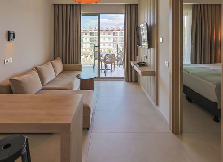 Victoria Princess Hotel