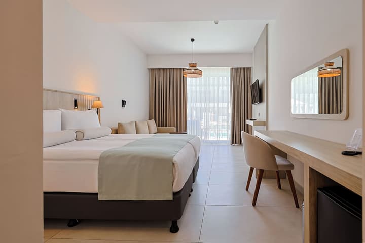Victoria Princess Hotel