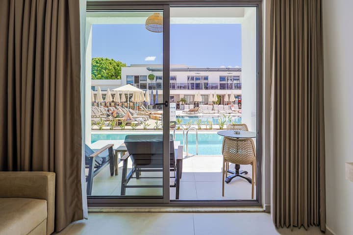Victoria Princess Hotel