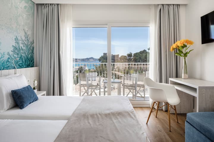 Hotel Tora