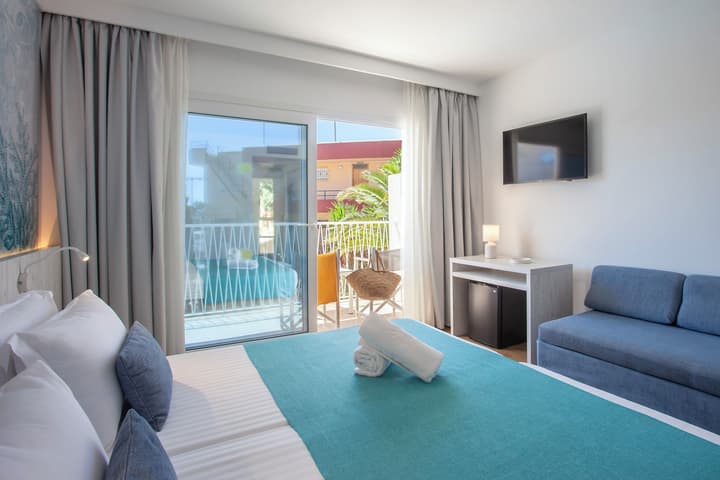 Hotel Tora