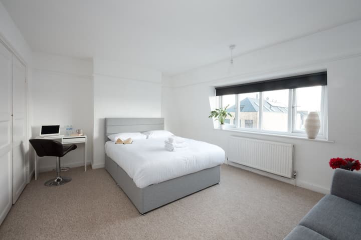 Argyle Apart Hotel
