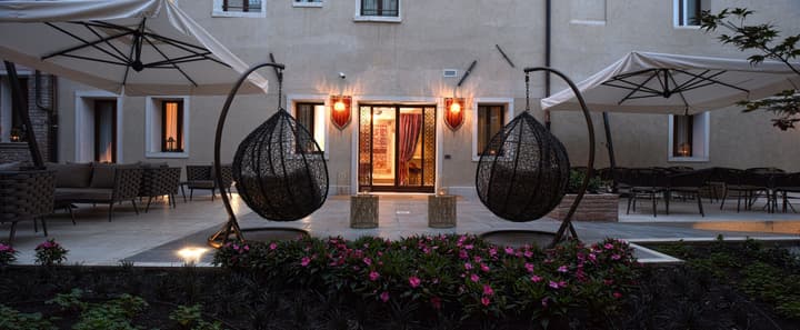 Santa Croce Boutique Hotel