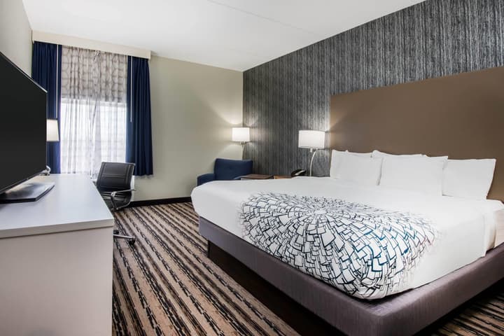 La Quinta Inn & Suites by Wyndham Buffalo Amherst