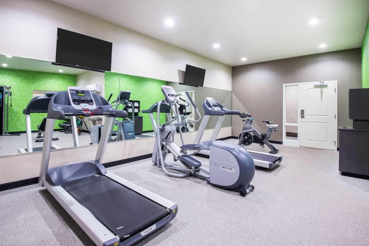 La Quinta Inn & Suites by Wyndham Buffalo Amherst