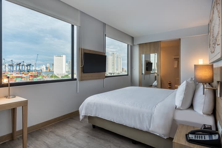 Holiday Inn Express Cartagena Manga by IHG