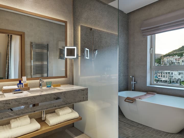 The Chedi Lustica Bay