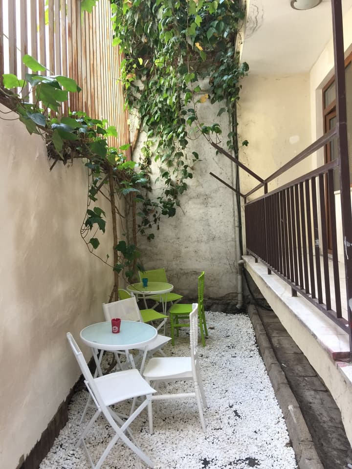 Deeps Hostel