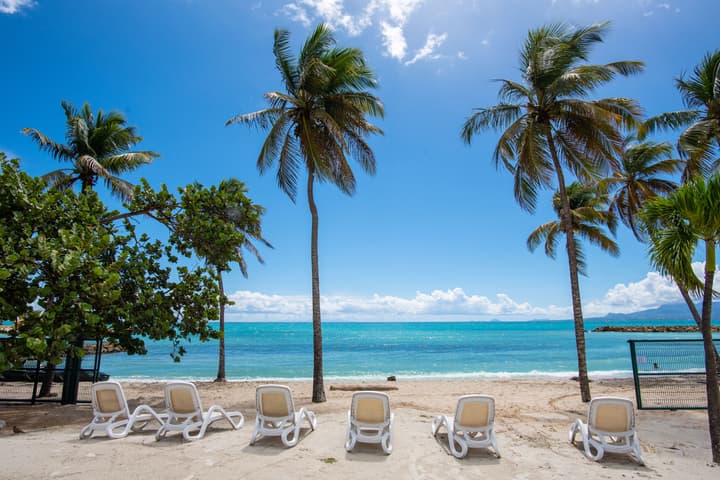 Hotel Arawak Beach Resort