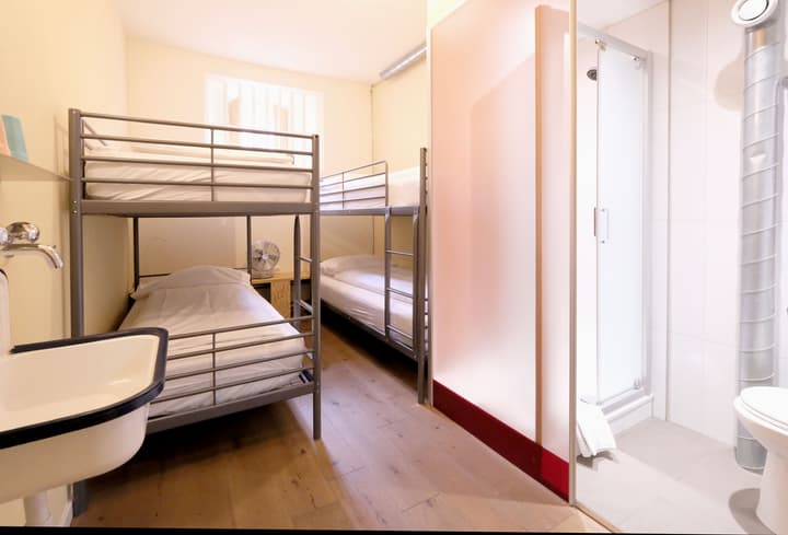 Barabas - Hostel