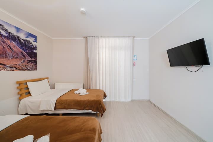 Hotel TATO
