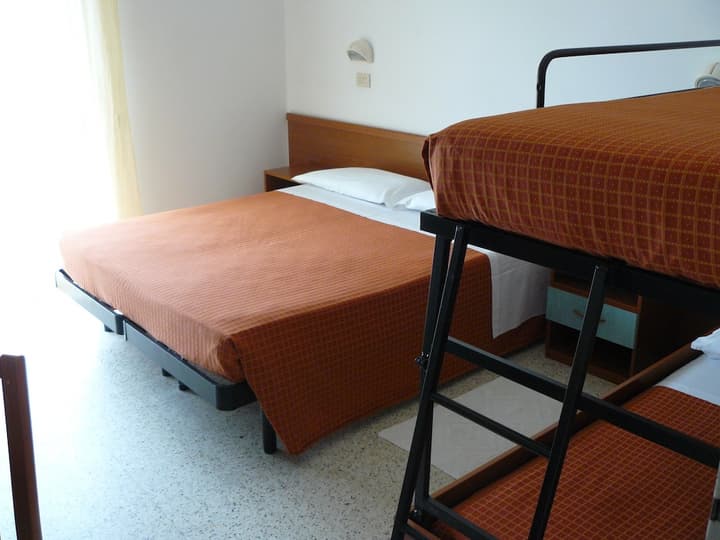 Hotel Sayonara