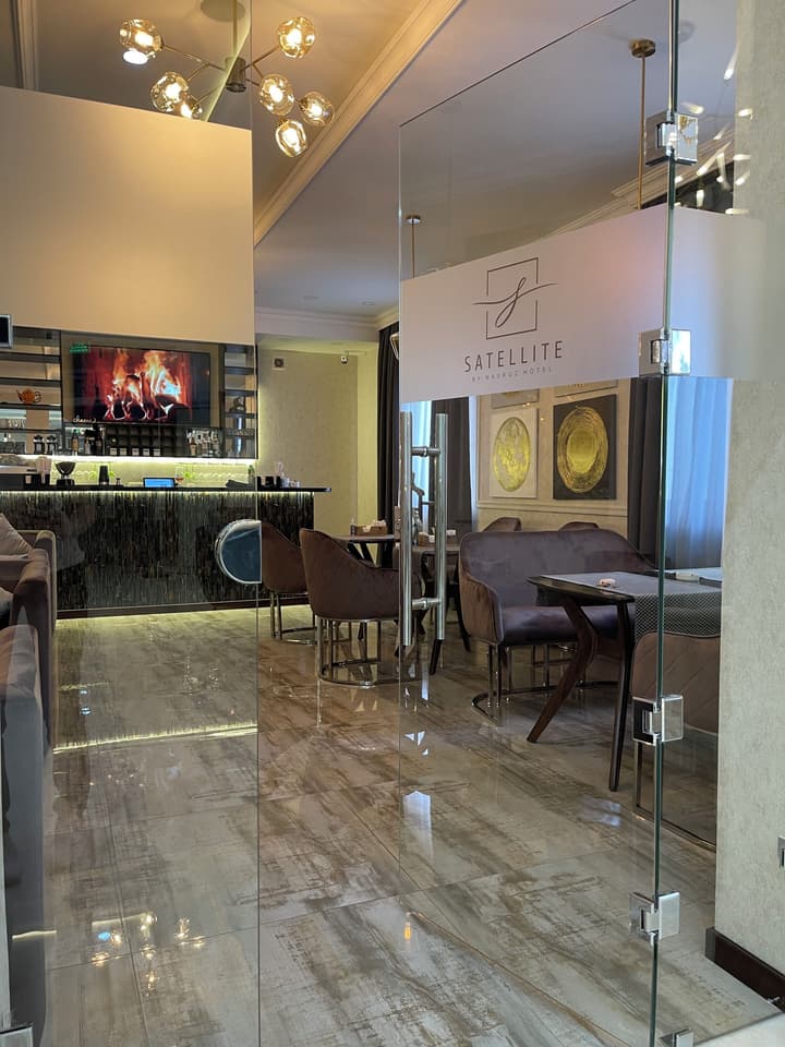 Navruz Hotel