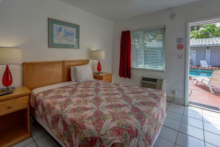 Green Seas Motel