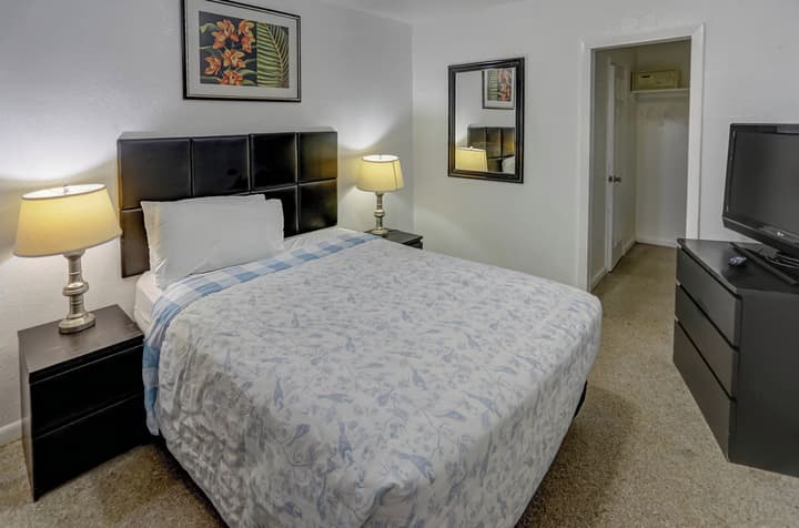 Green Seas Motel