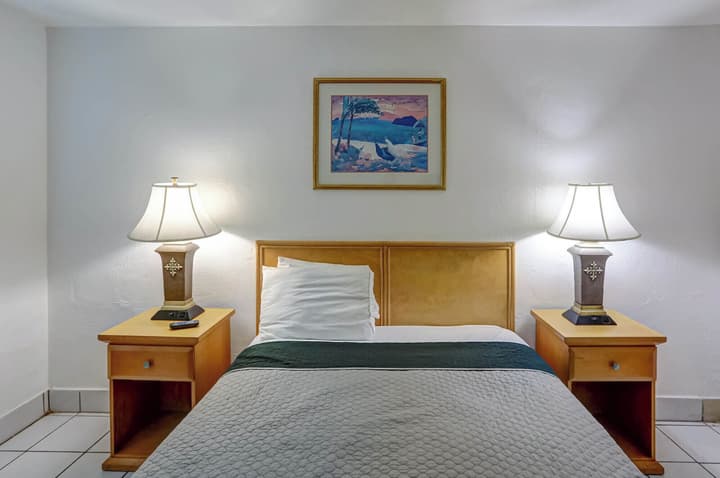 Green Seas Motel