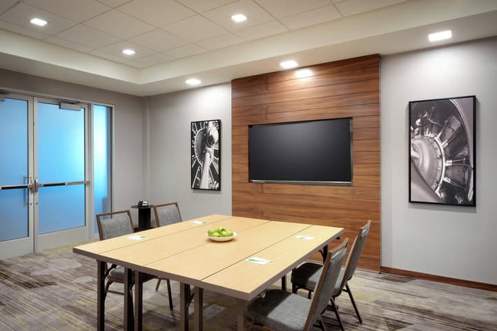 Courtyard by Marriott Los Angeles LAX/Hawthorne