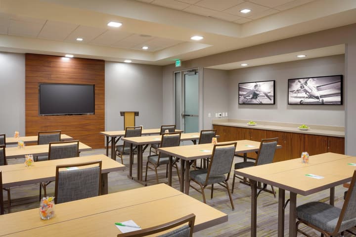 Courtyard by Marriott Los Angeles LAX/Hawthorne