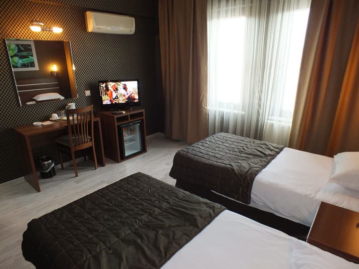 Lifos Otel