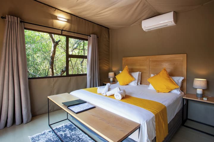 Kingfisher Creek Safari Lodge