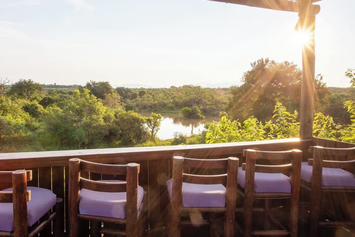 Kingfisher Creek Safari Lodge