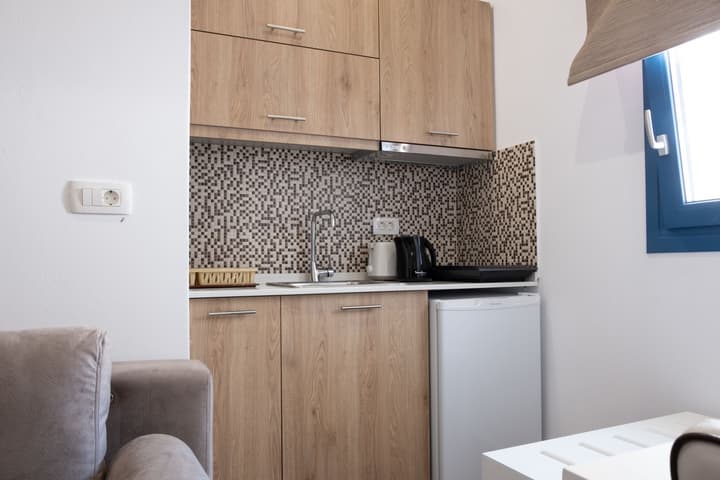 Tristhenia Hotel