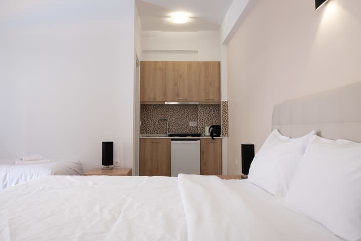 Tristhenia Hotel