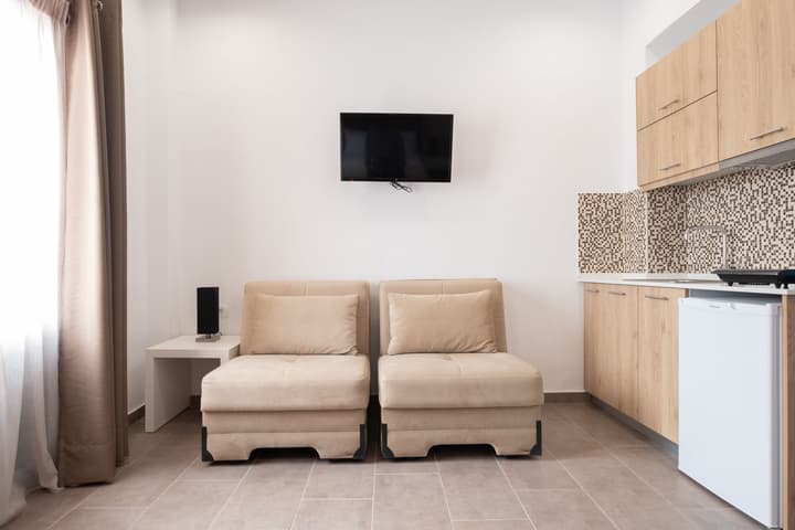 Tristhenia Hotel