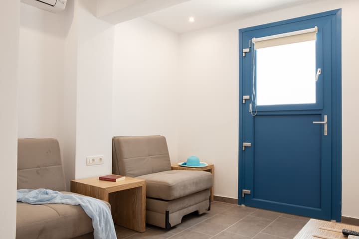 Tristhenia Hotel