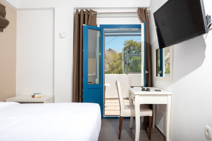 Tristhenia Hotel