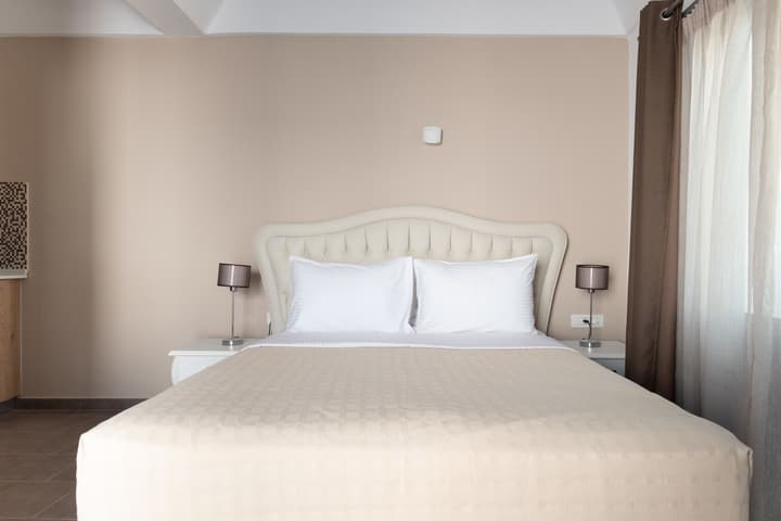 Tristhenia Hotel