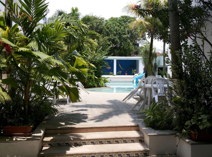 Hotel Casa Flores De Tikal