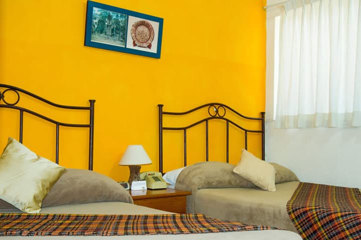 Hotel Casa Flores De Tikal