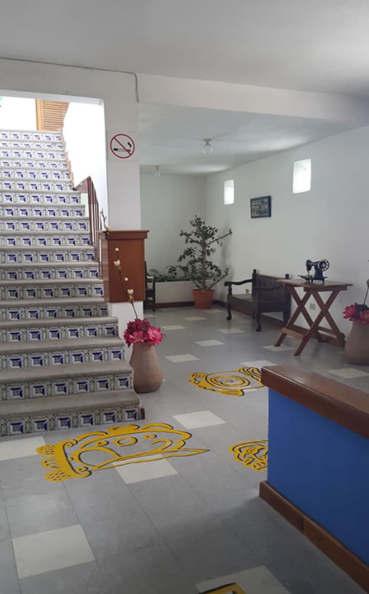 Hotel Casa Flores De Tikal