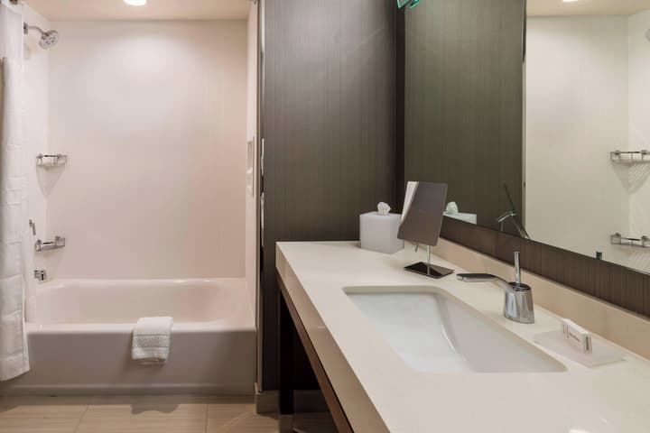 Courtyard by Marriott Tampa Northwest/Veterans Expressway