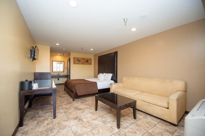 Casa Bella Inn - Huntington Park