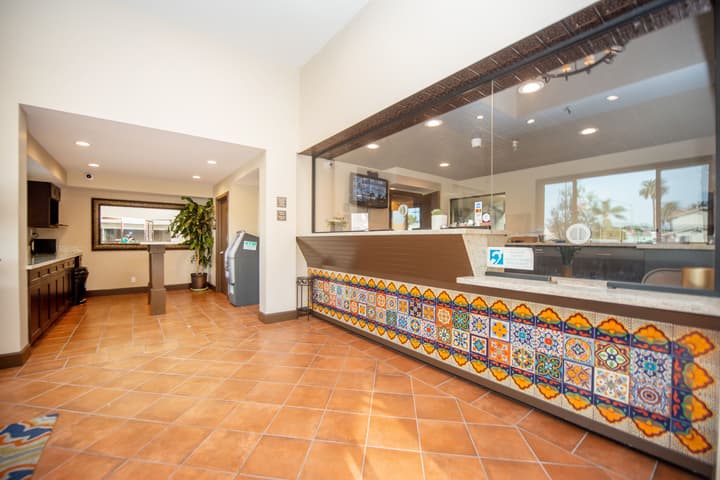 Casa Bella Inn - Huntington Park