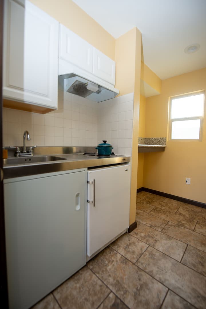 Casa Bella Inn - Huntington Park