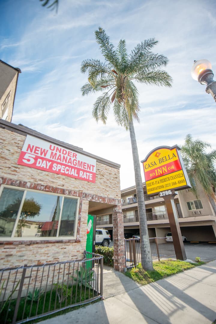 Casa Bella Inn - Huntington Park