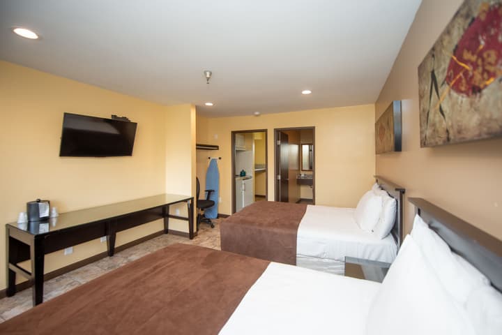 Casa Bella Inn - Huntington Park