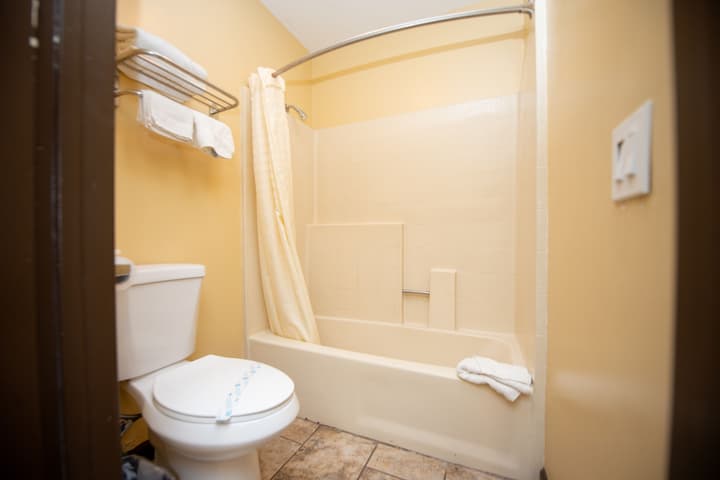Casa Bella Inn - Huntington Park
