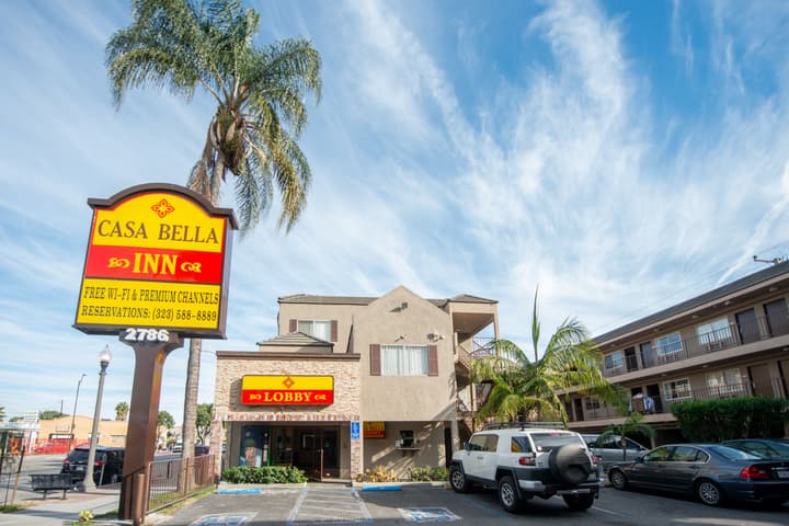 Casa Bella Inn - Huntington Park