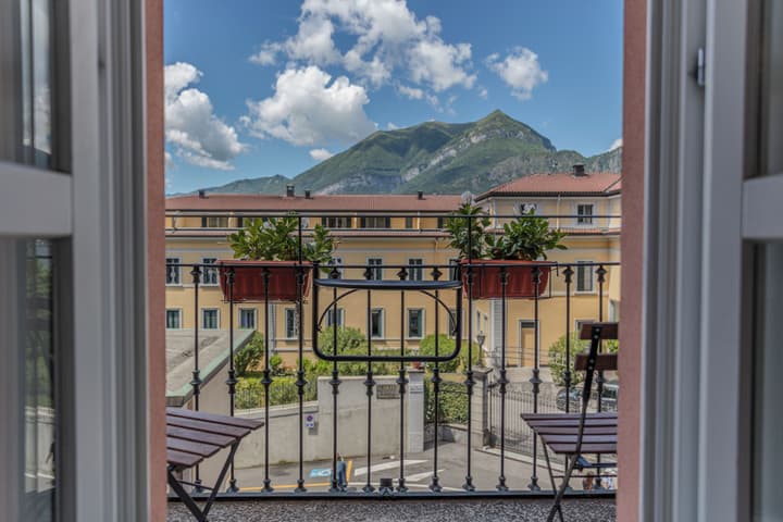 Diamond Apartments
