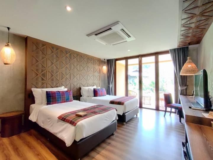Isaan Isan Resort Khaoyai
