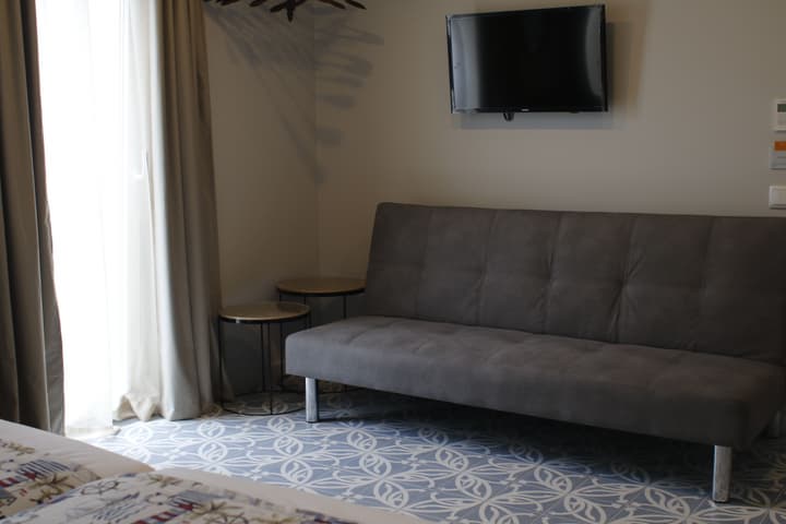 Royal Beach Hostel & Suites