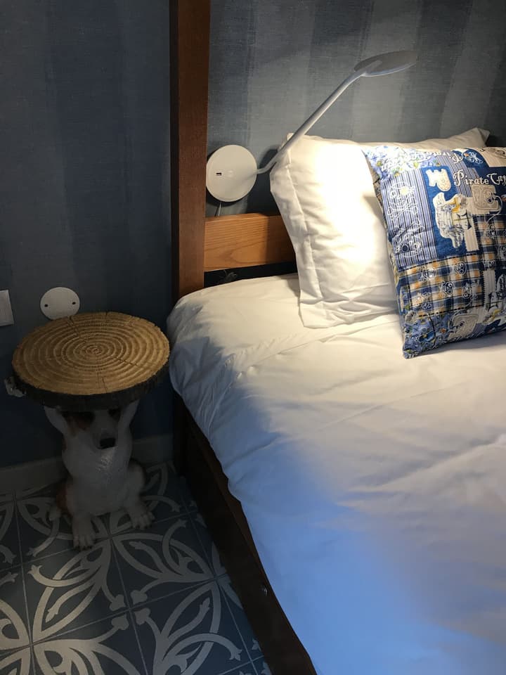 Royal Beach Hostel & Suites