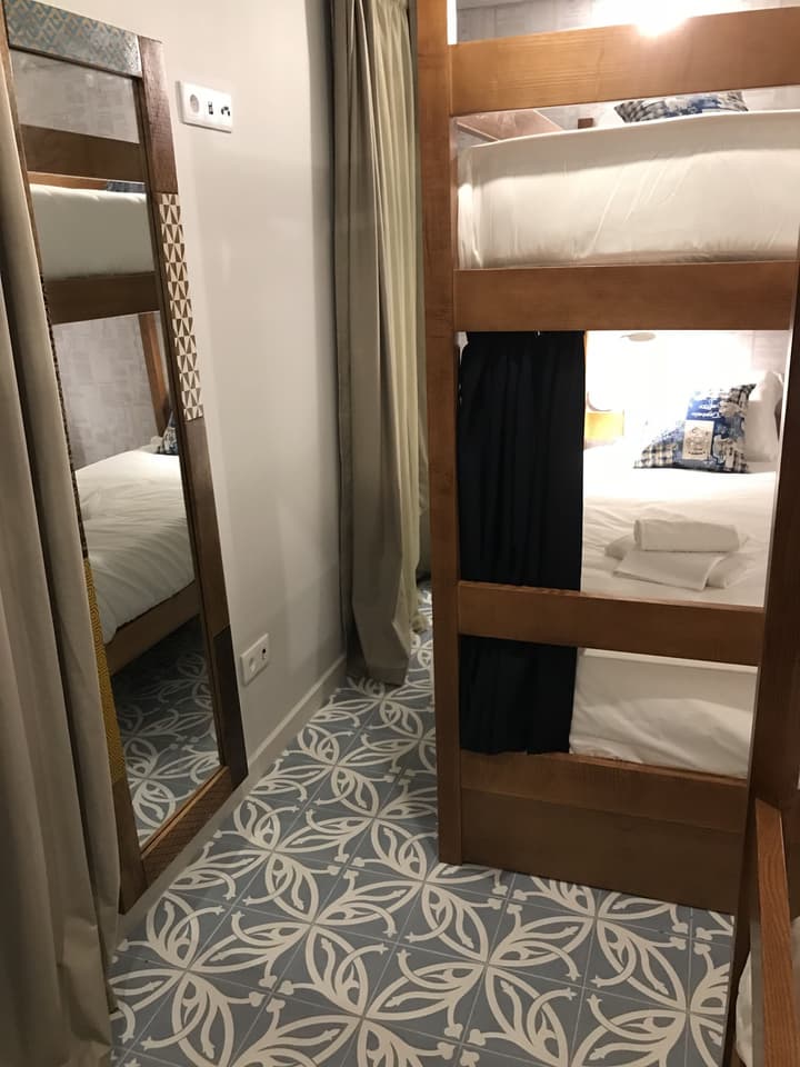 Royal Beach Hostel & Suites